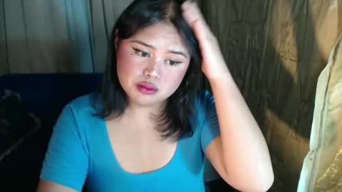 Snapshot of lovelypinaychubsx chatting on 03-12-25, 06:11 lovely online show from 03-12-25, 06:11