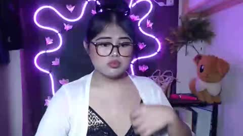 Snapshot of lovelypinaychubsx chatting on 10-03-25, 09:34 lovely online show from 10-03-25, 09:34