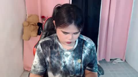 lovely online show from 04-16-26, 11:07