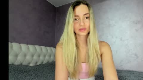 Snapshot of lovelyrose135 chatting on 11-07-25, 04:07 Lovely Rose online show from 11-07-25, 04:07