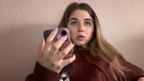 Snapshot of lovelysilk_63 chatting on 01-16-26, 06:50 ELA online show from 01-16-26, 06:50