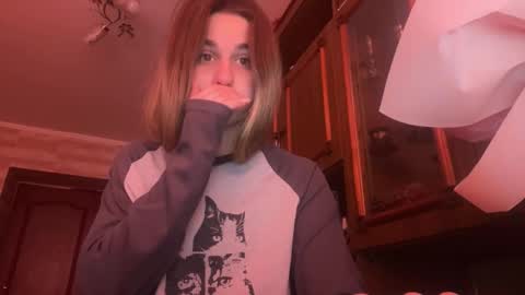 Snapshot of lovelysilk_63 chatting on 02-16-26, 08:54 ELA online show from 02-16-26, 08:54