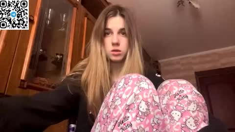 Snapshot of lovelysilk_63 chatting on 02-26-26, 08:46 ELA online show from 02-26-26, 08:46