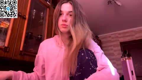 Snapshot of lovelysilk_63 chatting on 03-05-26, 09:05 ELA online show from 03-05-26, 09:05