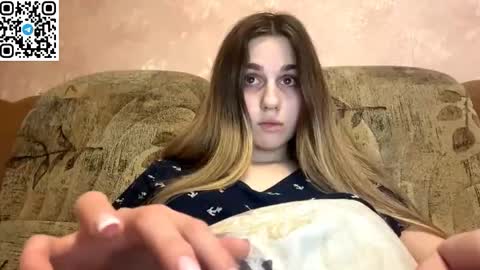 Snapshot of lovelysilk_63 chatting on 03-13-26, 08:48 ELA online show from 03-13-26, 08:48