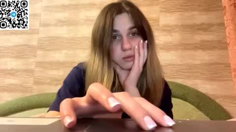 Snapshot of lovelysilk_63 chatting on 03-16-26, 08:46 ELA online show from 03-16-26, 08:46