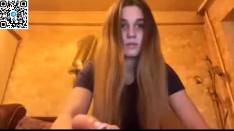 Snapshot of lovelysilk_63 chatting on 03-26-26, 08:25 ELA online show from 03-26-26, 08:25