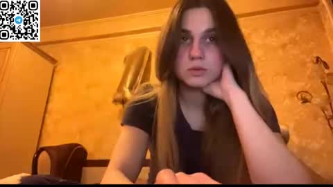 Snapshot of lovelysilk_63 chatting on 04-18-26, 07:07 ELA online show from 04-18-26, 07:07