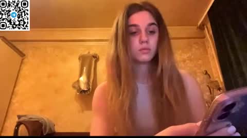 Snapshot of lovelysilk_63 chatting on 05-07-26, 07:08 ELA online show from 05-07-26, 07:08