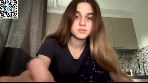 Snapshot of lovelysilk_63 chatting on 06-07-26, 08:29 ELA online show from 06-07-26, 08:29