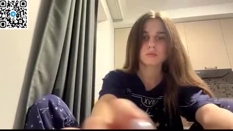 Snapshot of lovelysilk_63 chatting on 07-20-26, 06:21 ELA online show from 07-20-26, 06:21