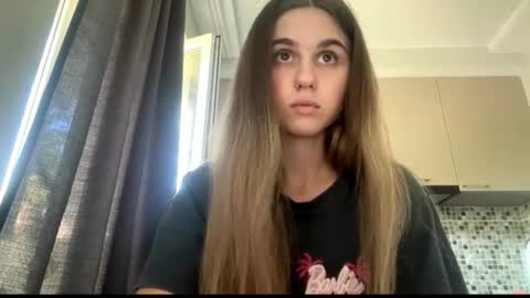 Snapshot of lovelysilk_63 chatting on 07-26-26, 07:26 ELA online show from 07-26-26, 07:26