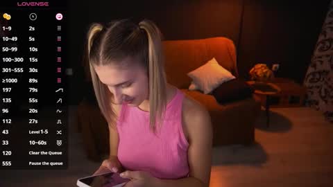 Anna online show from 11-25-25, 03:56