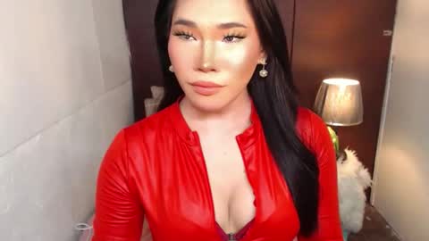 STWEET LINA online show from 04-13-26, 02:44