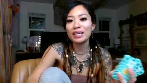 lovelyxmacii online show from 11-18-25, 01:55