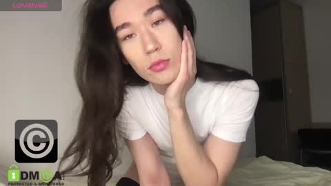 Mikie online show from 01-19-25, 04:25