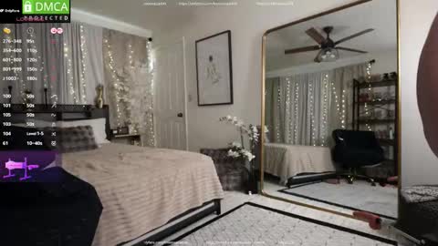 Scarlett online show from 11-20-25, 08:19