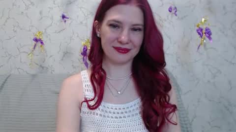 Snapshot of lovepeanutgirl chatting on 01-15-26, 02:54 Mary Love online show from 01-15-26, 02:54