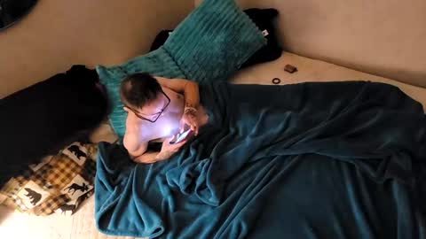 Snapshot of lovepussy453269 chatting on 01-01-25, 07:43 That guy online show from 01-01-25, 07:43