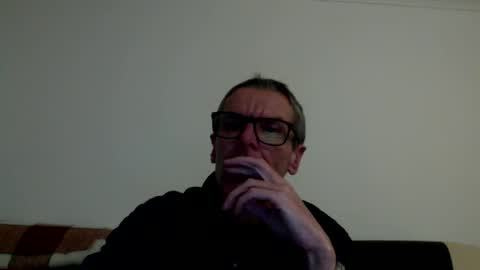 Snapshot of lovepvclate40s chatting on 01-12-25, 05:11 lovepvcearly50s online show from 01-12-25, 05:11