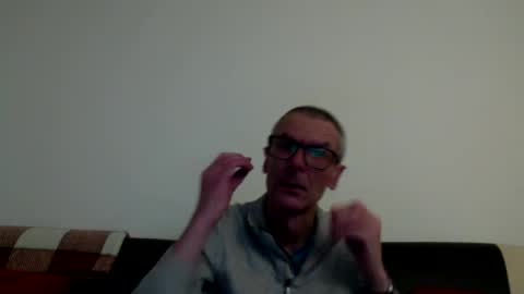 Snapshot of lovepvclate40s chatting on 01-19-25, 07:58 lovepvcearly50s online show from 01-19-25, 07:58