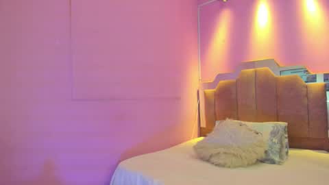 L O V E  online show from 02-19-26, 11:50