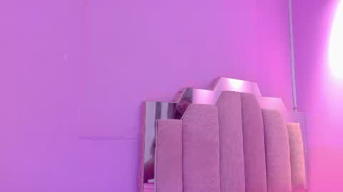Snapshot of lovequeen02 chatting on 07-03-26, 12:00 L O V E online show from 07-03-26, 12:00