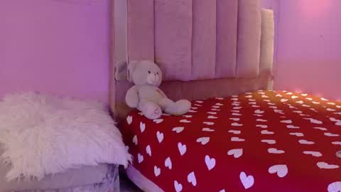 Snapshot of lovequeen02 chatting on 07-28-26, 12:48 L O V E online show from 07-28-26, 12:48