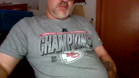 lover010983 online show from 02-09-26, 08:18