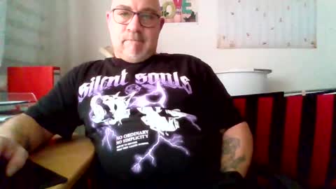 lover010983 online show from 03-18-26, 03:59