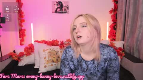 Snapshot of lover_emmy chatting on 09-09-25, 04:17 Emmy online show from 09-09-25, 04:17