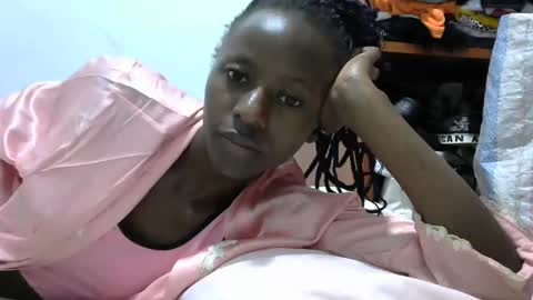 lovergal222 online show from 02-02-25, 08:19