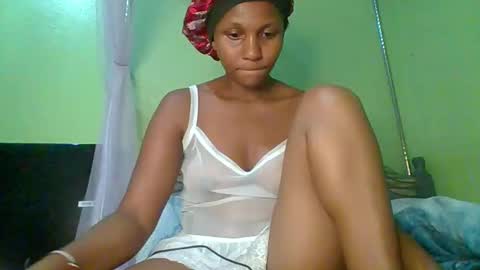 lovergal257 online show from 02-12-26, 04:46