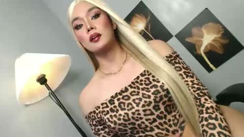 lovers moon22 online show from 02-02-26, 02:38