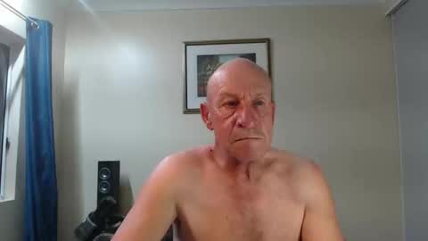 Snapshot of lovesblackazz chatting on 12-25-24, 10:28 Lovesblackazz online show from 12-25-24, 10:28