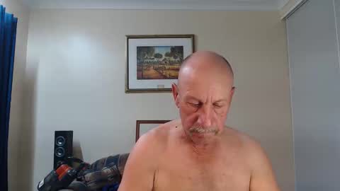 Snapshot of lovesblackazz chatting on 09-27-25, 11:32 Lovesblackazz online show from 09-27-25, 11:32