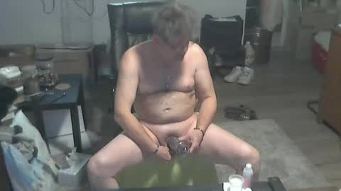 Snapshot of loveshaft69 chatting on 02-02-25, 11:53 LoveShaft69 online show from 02-02-25, 11:53