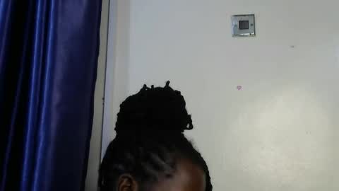 loveslut_ online show from 10-19-25, 04:07