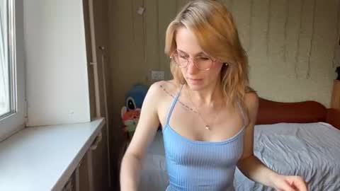 Snapshot of lovespartz chatting on 07-21-26, 03:14 Mia online show from 07-21-26, 03:14