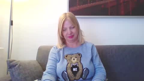 Snapshot of lovestar544963 chatting on 12-09-24, 02:28 Marlyn online show from 12-09-24, 02:28