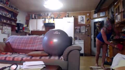 aaron online show from 11-19-25, 11:43