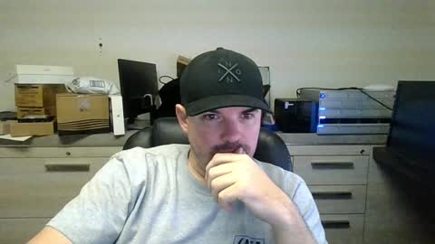 Snapshot of lovetofps chatting on 01-03-25, 06:14 Love2Game online show from 01-03-25, 06:14