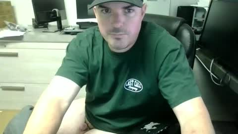 Snapshot of lovetofps chatting on 12-16-25, 01:10 Love2Game online show from 12-16-25, 01:10