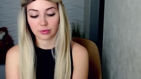 Rosie  online show from 12-23-24, 01:56