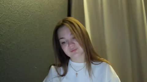 Snapshot of loviesimone chatting on 10-05-25, 06:17 loviesimone online show from 10-05-25, 06:17