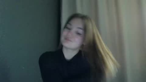 Snapshot of loviesimone chatting on 10-08-25, 09:18 loviesimone online show from 10-08-25, 09:18