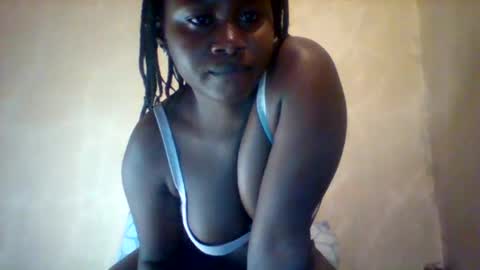 Snapshot of loviett chatting on 04-10-26, 02:44 loviett online show from 04-10-26, 02:44