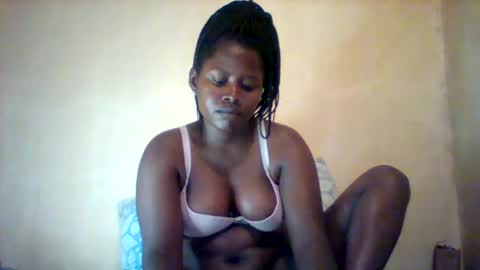 Snapshot of loviett chatting on 04-13-26, 12:32 loviett online show from 04-13-26, 12:32