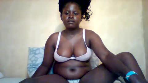 Snapshot of loviett chatting on 05-14-26, 11:50 loviett online show from 05-14-26, 11:50