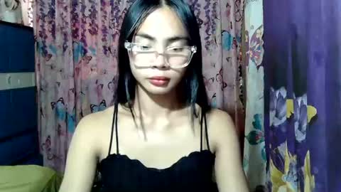Snapshot of loving_rhean chatting on 07-27-26, 01:45 loving_rhean online show from 07-27-26, 01:45